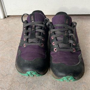 Merrel Kids Altalight purple and black light hiking shoe.